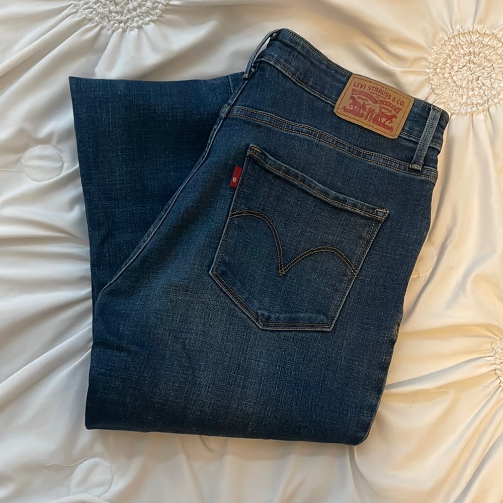 Levis mid rise skinny jeans